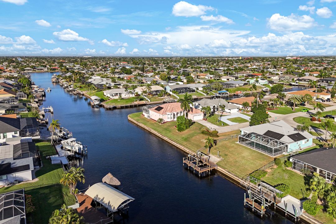 3034 SE 10th Pl, Cape Coral, FL 33904