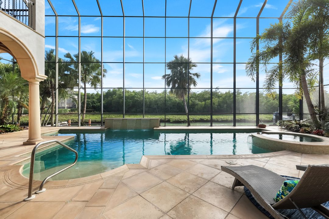 1450 Gulfstar Dr S, Naples, FL 34112