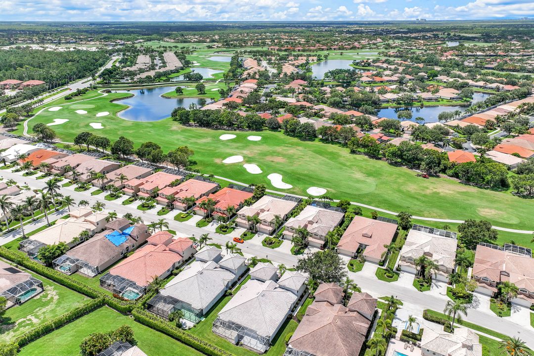 6596 Castlelawn Pl, Naples, FL 34113