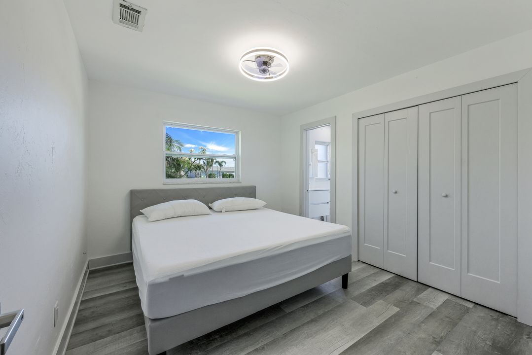 5308 Baypoint Ct, Cape Coral, FL 33904