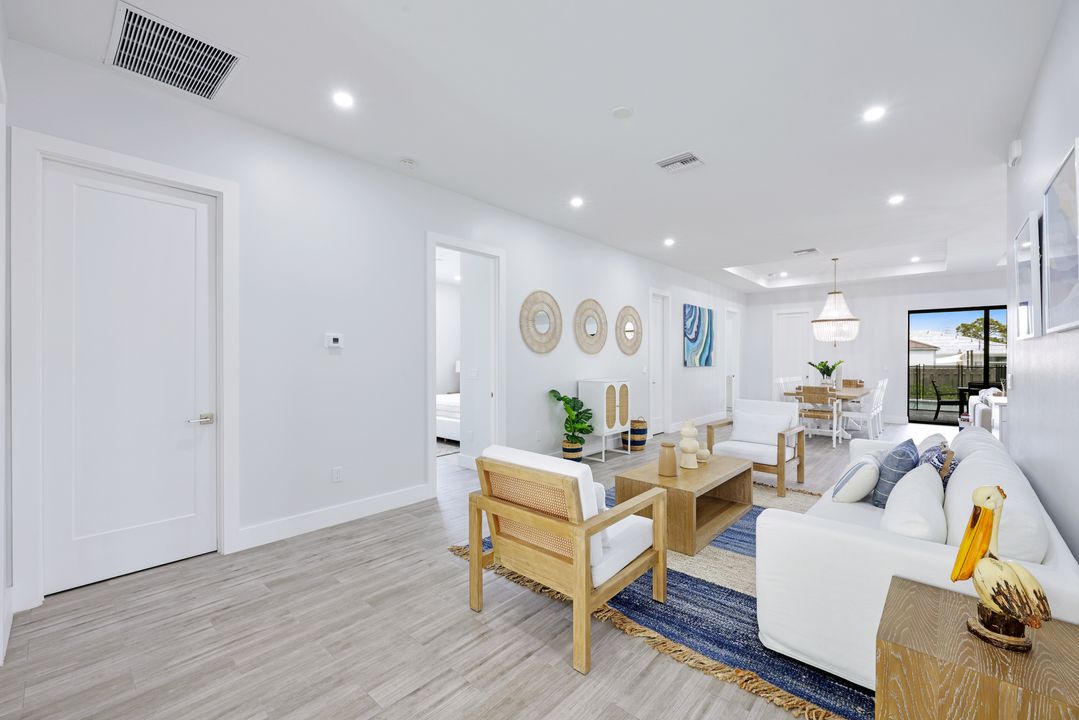 27 2nd St, Bonita Springs, FL 34134