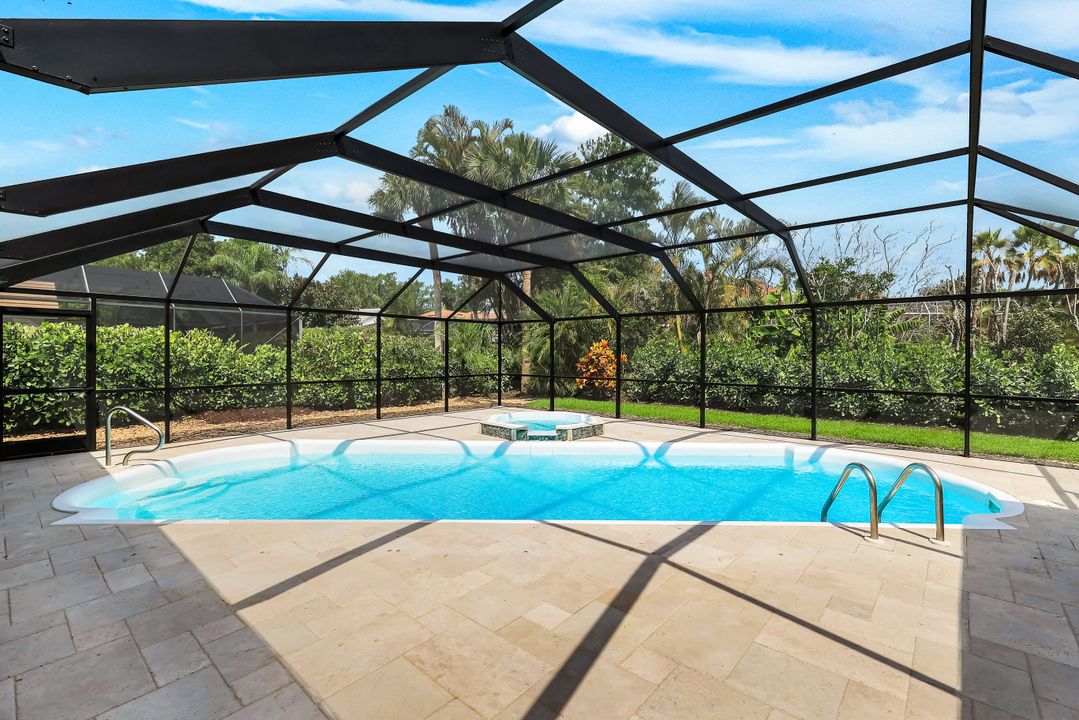 235 Silverado Dr, Naples, FL 34119