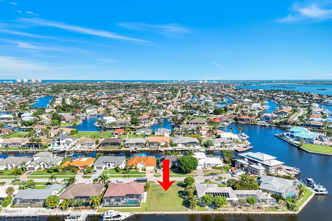1889 Woodbine Ct, Marco Island, FL 34145