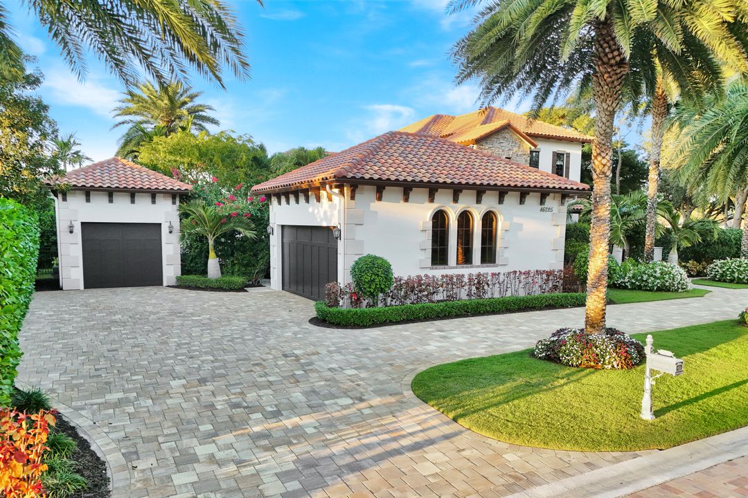 16725 Prato Way, Naples, FL 34110