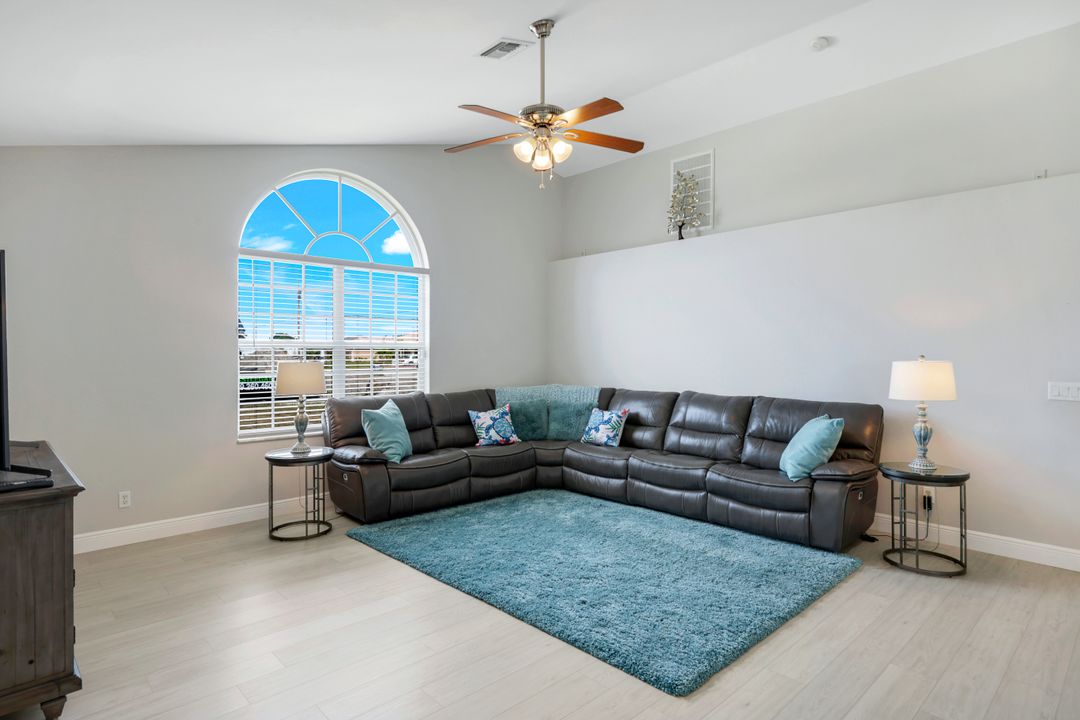 1016 NW 36th Ave, Cape Coral, FL 33993