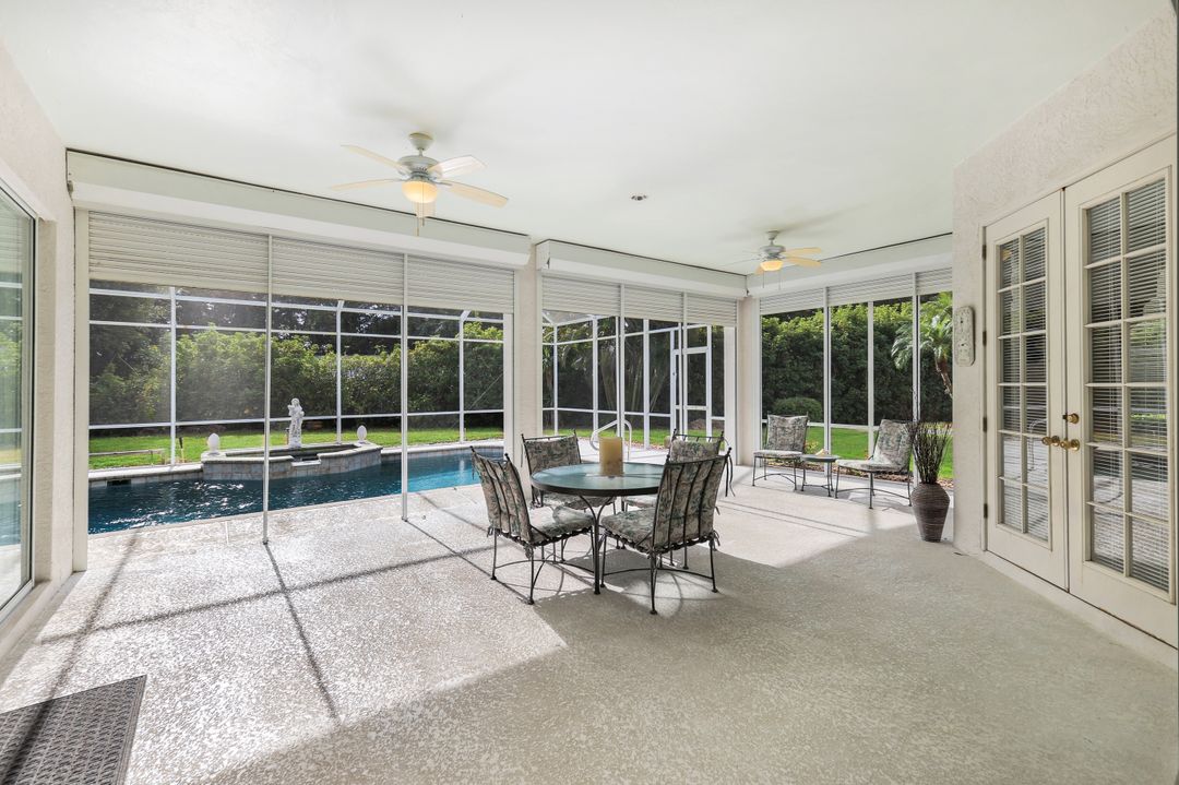 12820 Silverthorn Ct, Bonita Springs, FL 34135