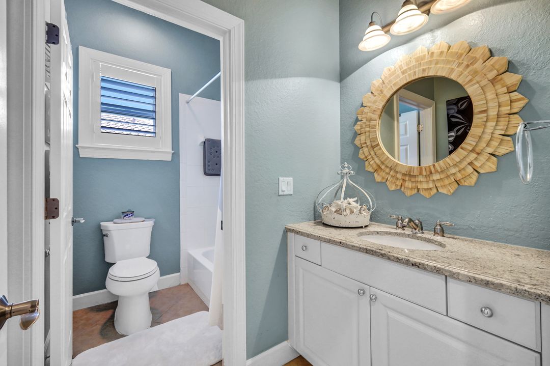 9784 Nickel Ridge Cir, Naples, FL 34120