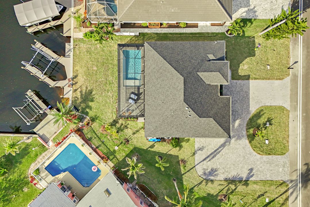 5244 Agualinda Blvd, Cape Coral, FL 33914