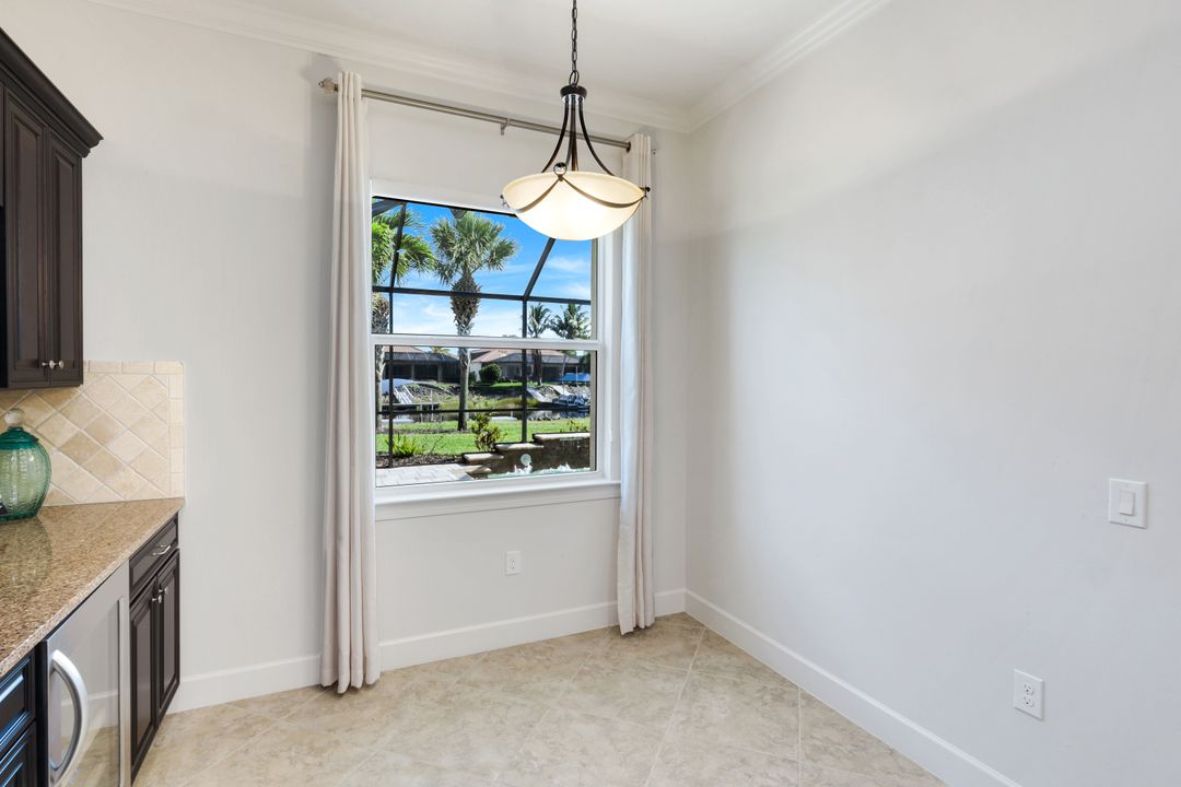 9179 Flint Ct, Naples, FL 34120