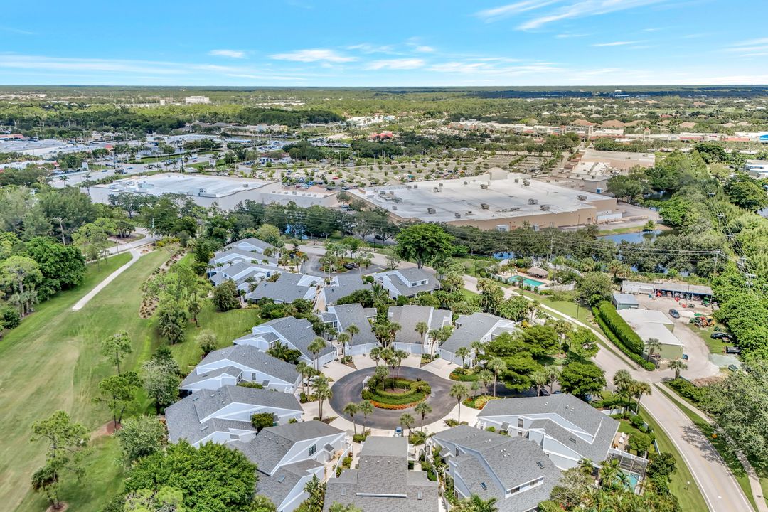 206 Woodshire Ln, Naples, FL 34105