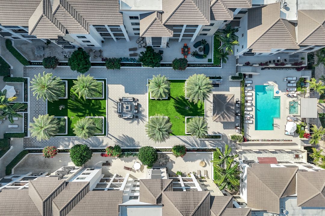 1030 3rd Ave S #216, Naples, FL 34102