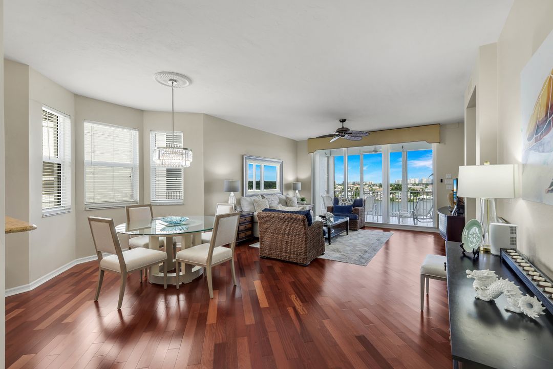 410 Flagship Dr #701, Naples, FL 34108