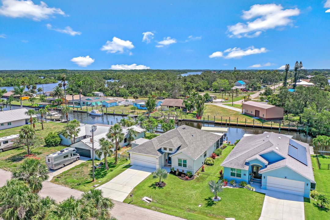 2214 Isle of Pines Ave, Fort Myers, FL 33905