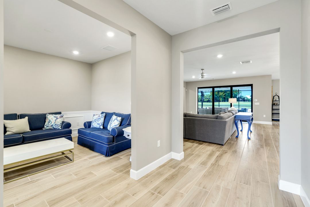 9373 Surfbird Ct, Naples, FL 34120