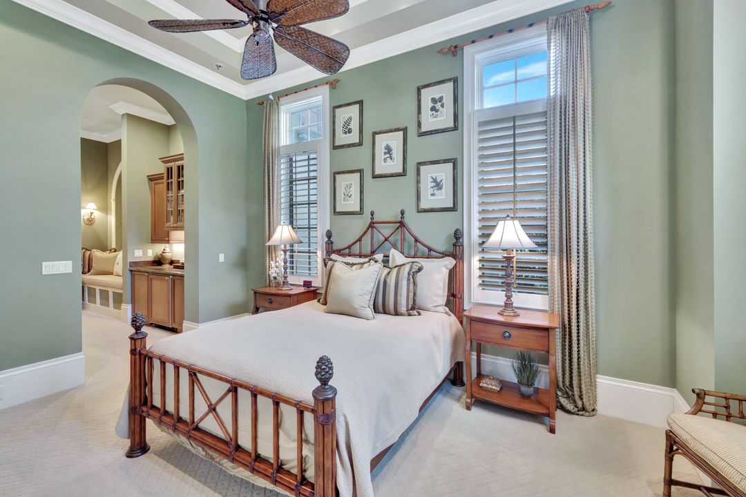 3118 Dahlia Way, Naples, FL 34105