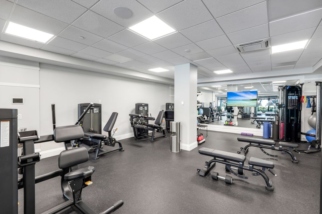 1130 3rd Ave S #405, Naples, FL 34102