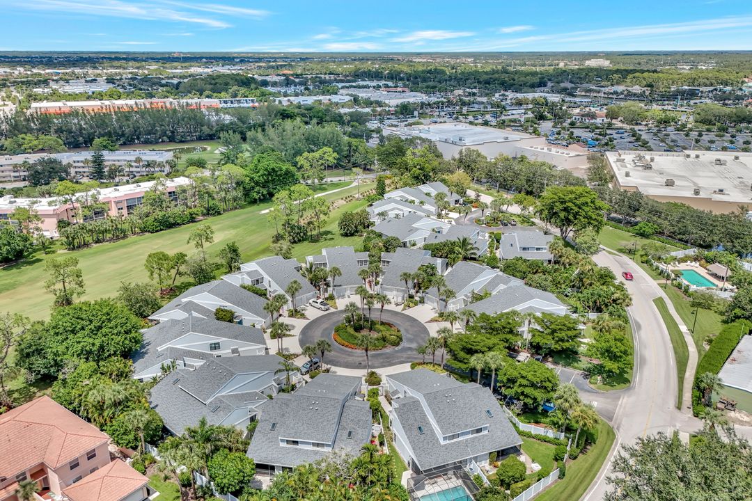206 Woodshire Ln, Naples, FL 34105