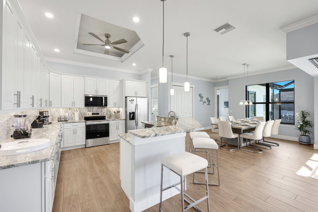 1932 SW 17th Ave, Cape Coral, FL 33991