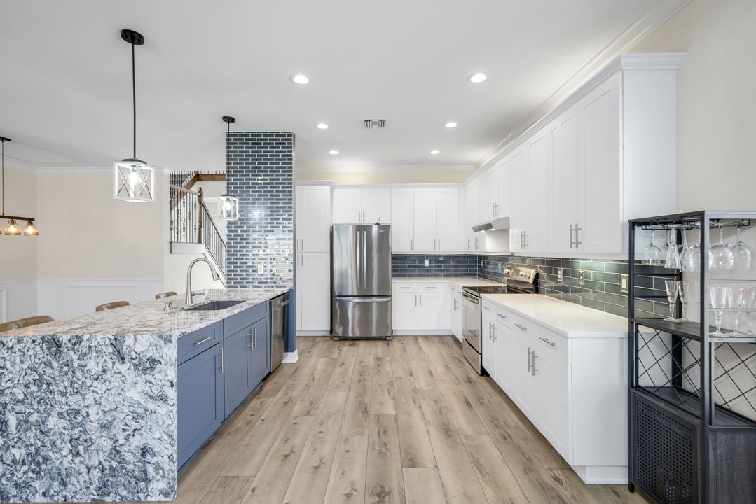 6619 Marbella Dr, Naples, FL 34105