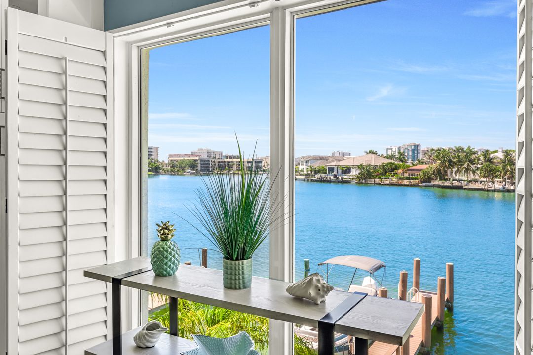 333 Harbour Dr #201, Naples, FL 34103