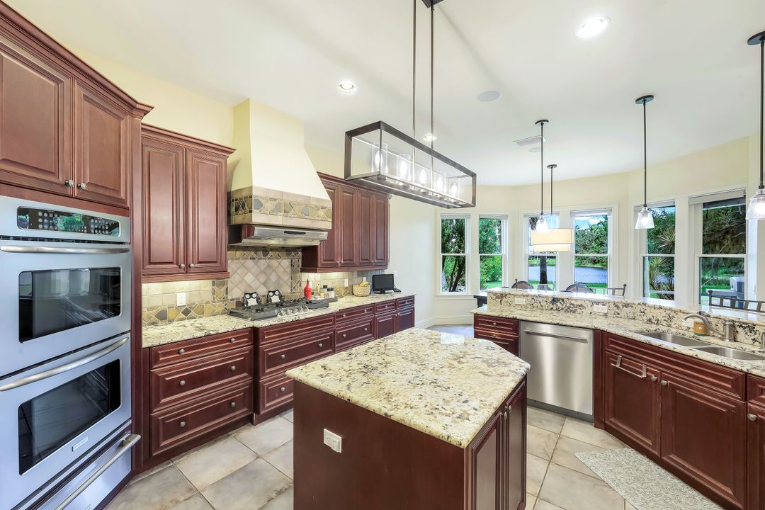 12310 Hammock Creek Way, Fort Myers, FL 33905