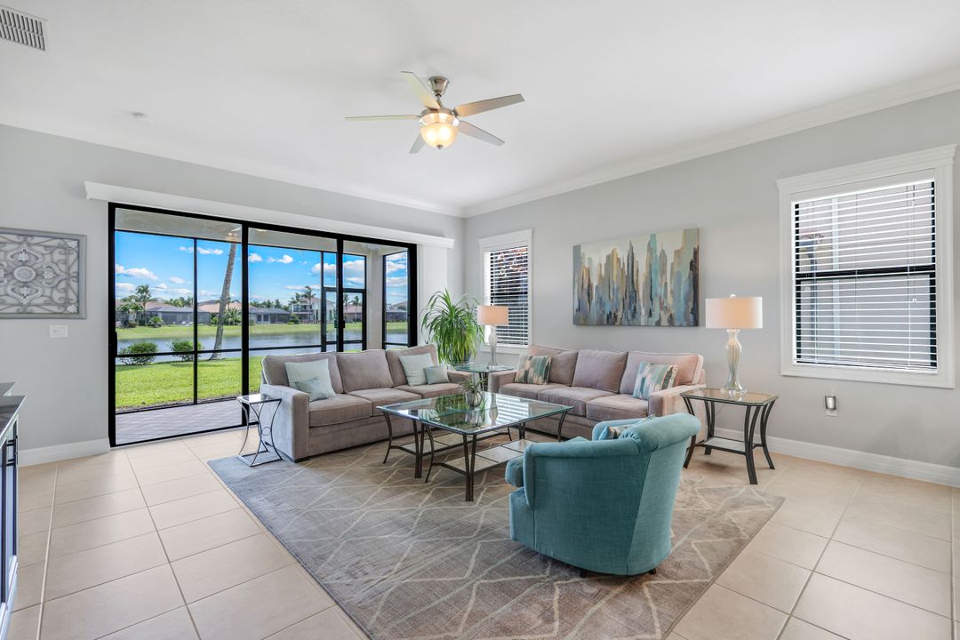 3259 Tahoe Ct, Naples, FL 34119