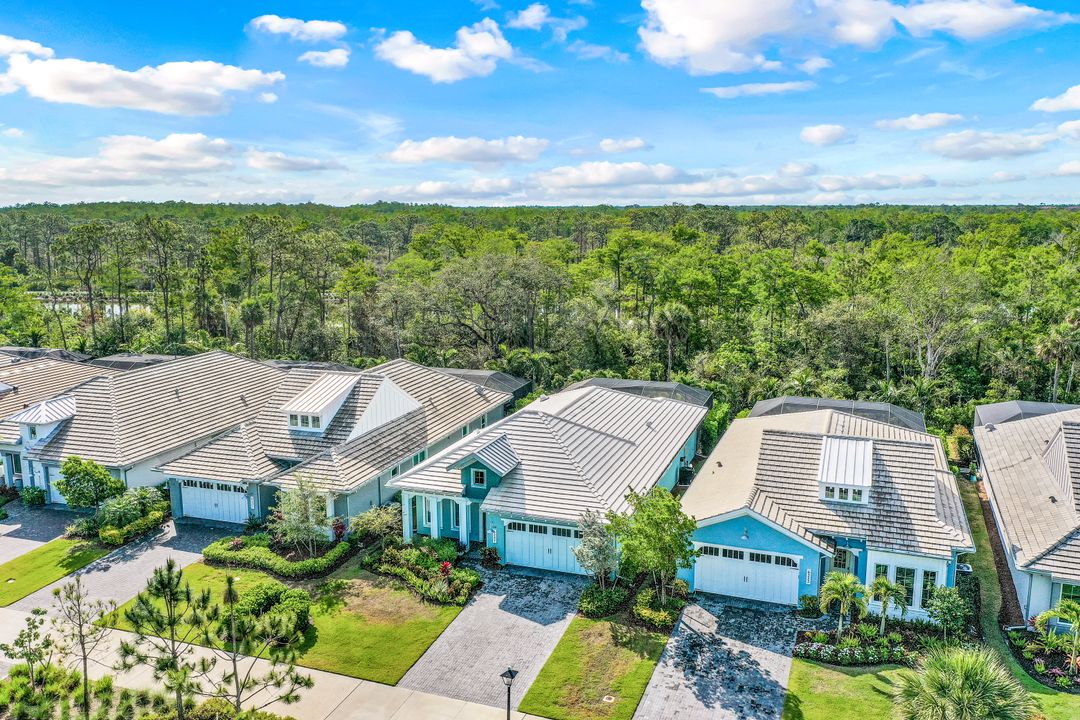 6323 Antigua Way, Naples, FL 34112