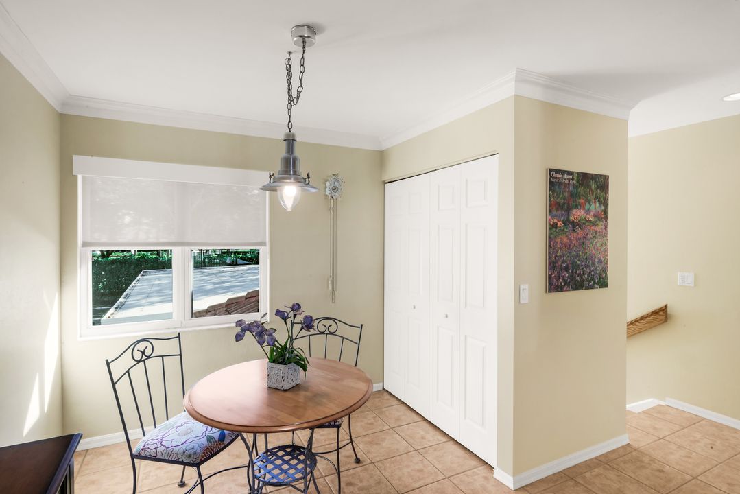 5070 Cedar Springs Dr #203, Naples, FL 34110