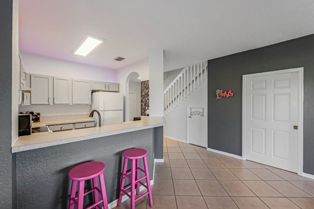 10026 Pacific Pines Ave, Fort Myers, FL 33966