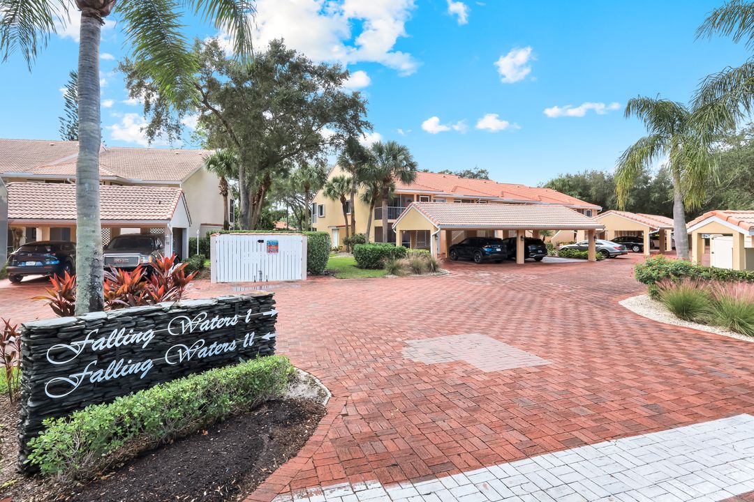 2462 Hidden Lake Dr #1, Naples, FL 34112
