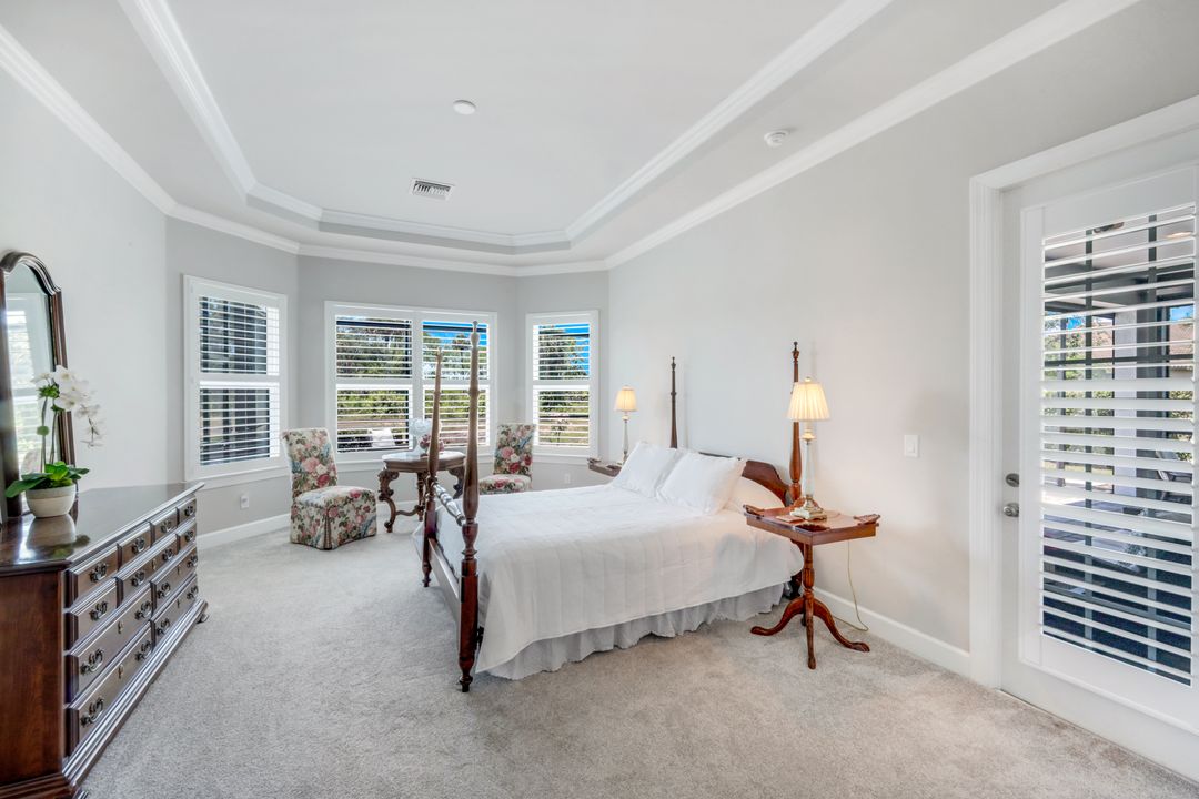 8396 Promoso Ct, Naples, FL 34114
