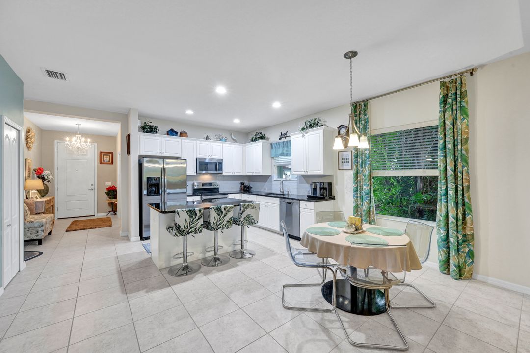 14534 Manchester Dr, Naples, FL 34114