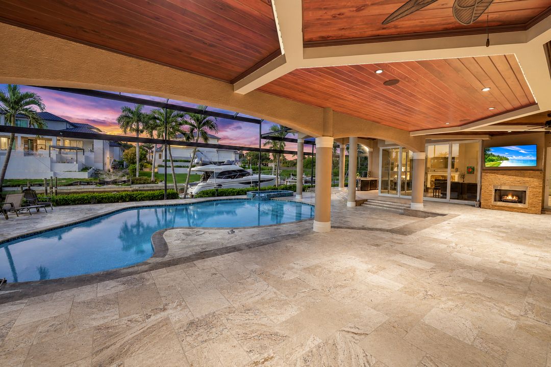 1658 McIlvaine Ct, Marco Island, FL 34145
