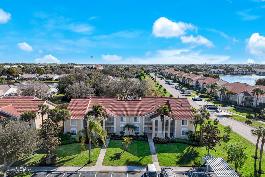 7750 Jewel Ln #103, Naples, FL 34109