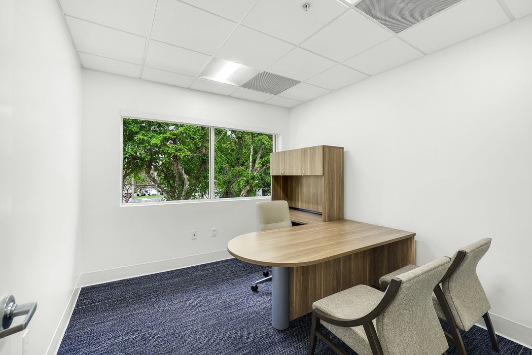 2390 Tamiami Trl N #212, Naples, FL 34103