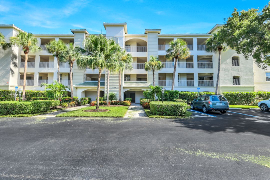 4120 Bayhead Dr #105, Bonita Springs, FL 34134