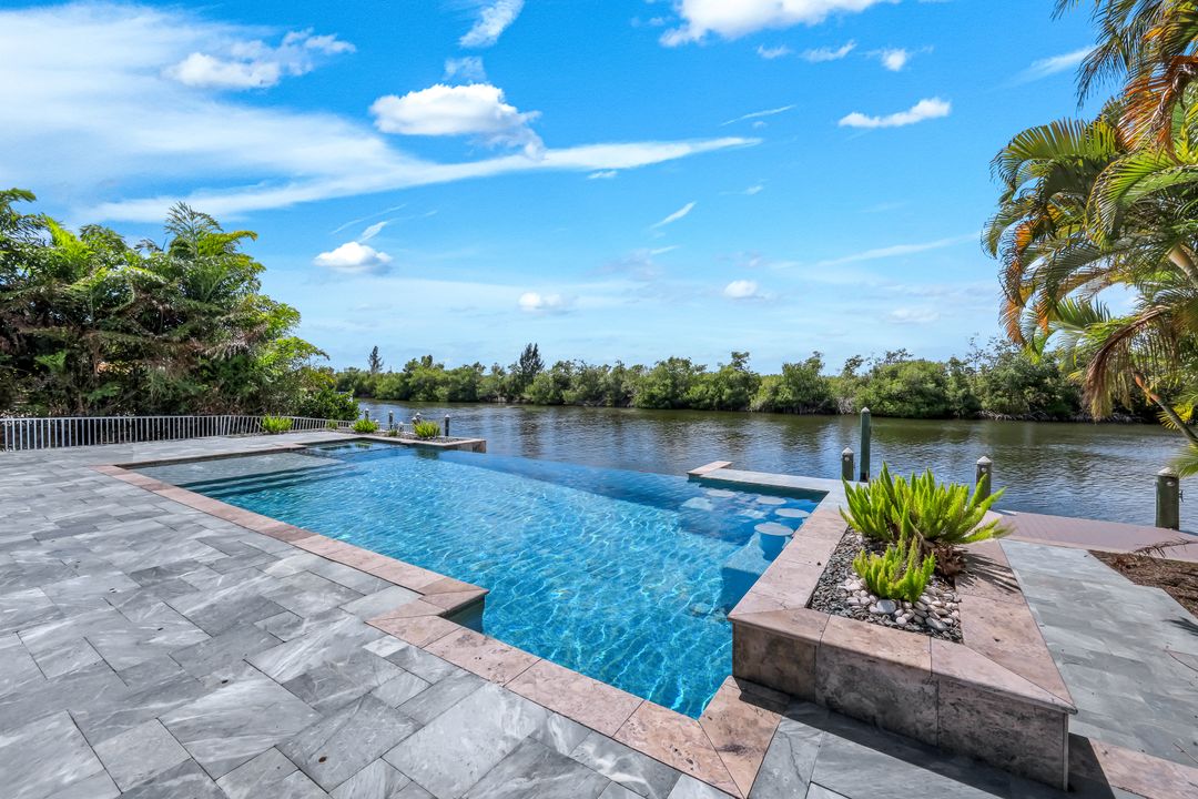 2826 SW 44th Terrace, Cape Coral, FL 33914