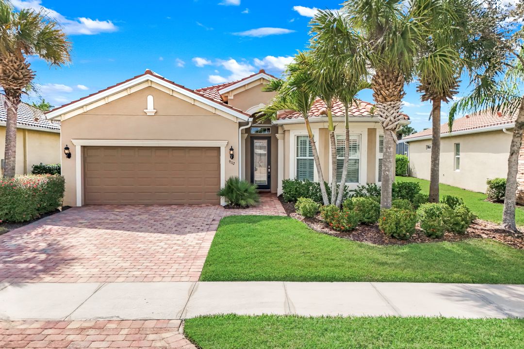9112 Siesta Bay Dr, Naples, FL 34120