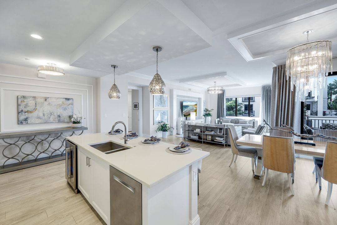 1135 3rd Ave S #209, Naples, FL 34102