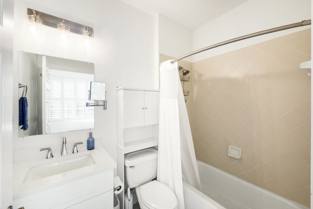 26836 Wyndhurst Ct, Bonita Springs, FL 34134