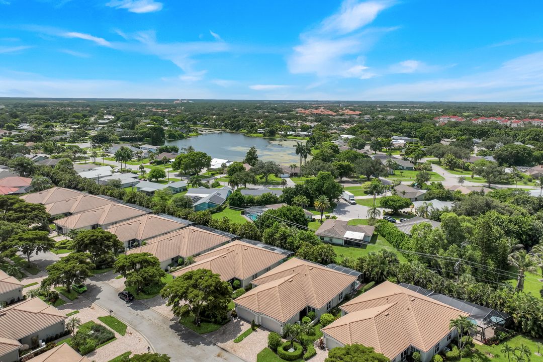 1814 Leamington Ln, Naples, FL 34109