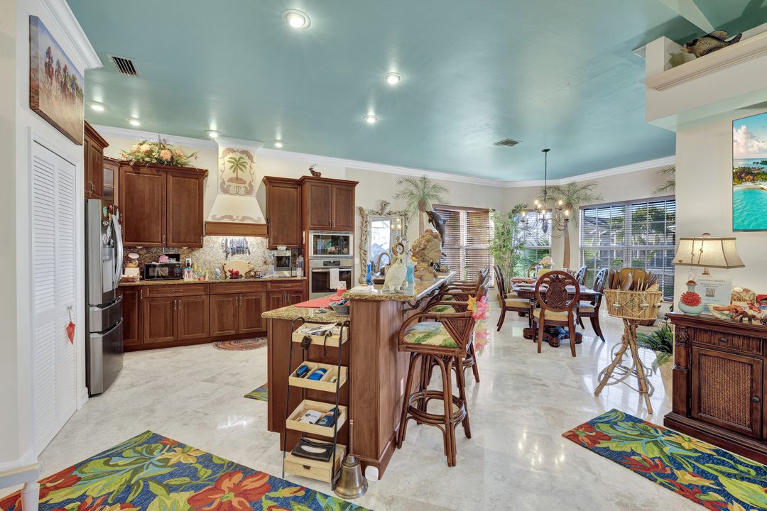 907 SW 51st Terrace, Cape Coral, FL 33914