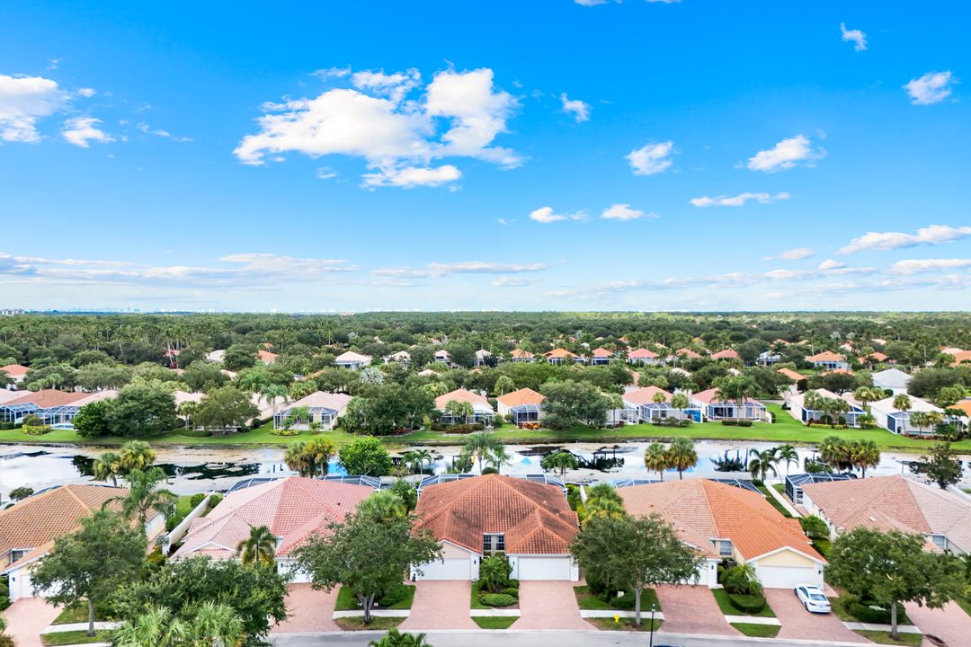 3077 Futuna Ln, Naples, FL 34119