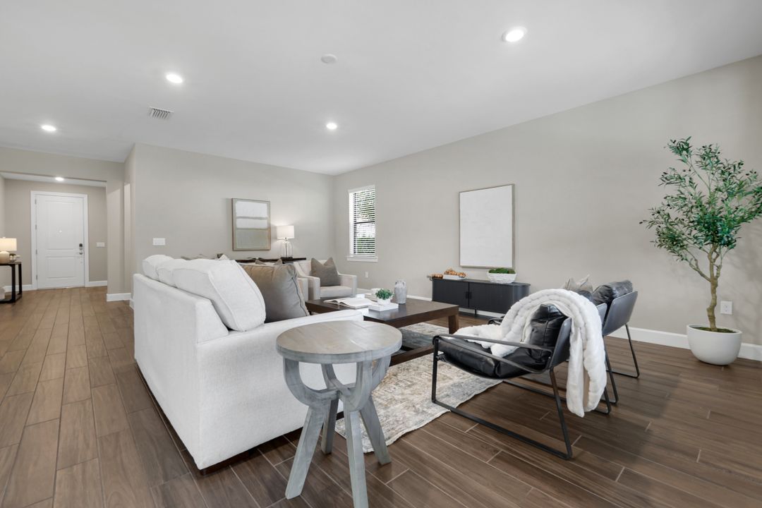 9002 Slade Terrace, Fort Myers, FL 33967