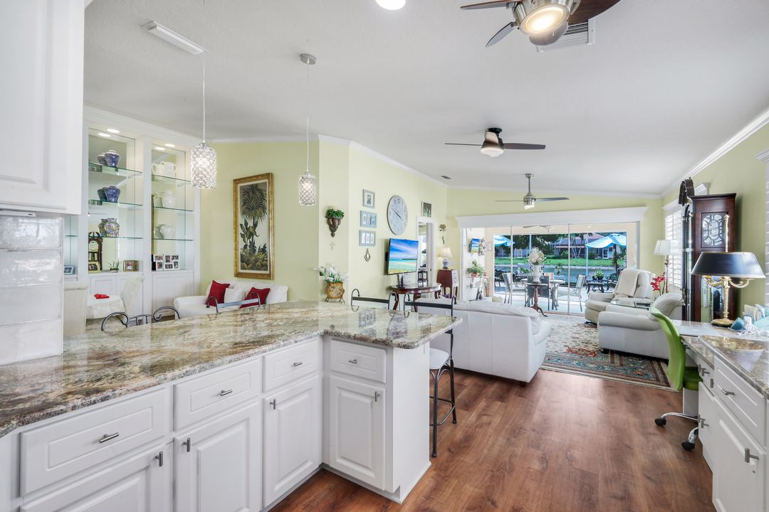 5425 Guadeloupe Way, Naples, FL 34119