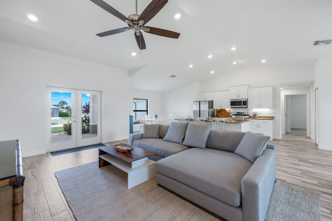 18209 Hawthorne Rd, Fort Myers, FL 33967