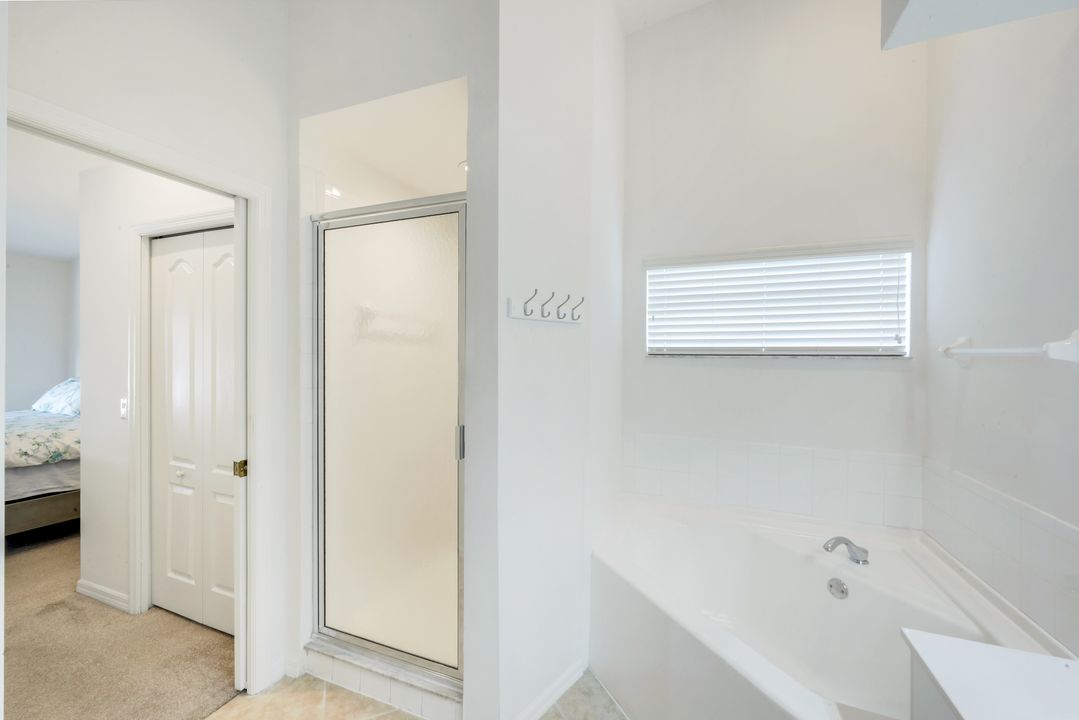 2760 Cypress Trace Cir #2528, Naples, FL 34119