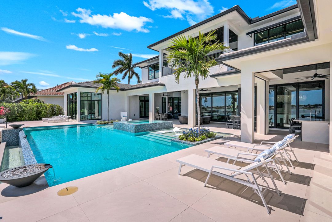 1631 Collingswood Ct, Marco Island, FL 34145