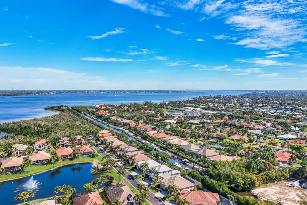 15930 Catalpa Cove Dr, Fort Myers, FL 33908