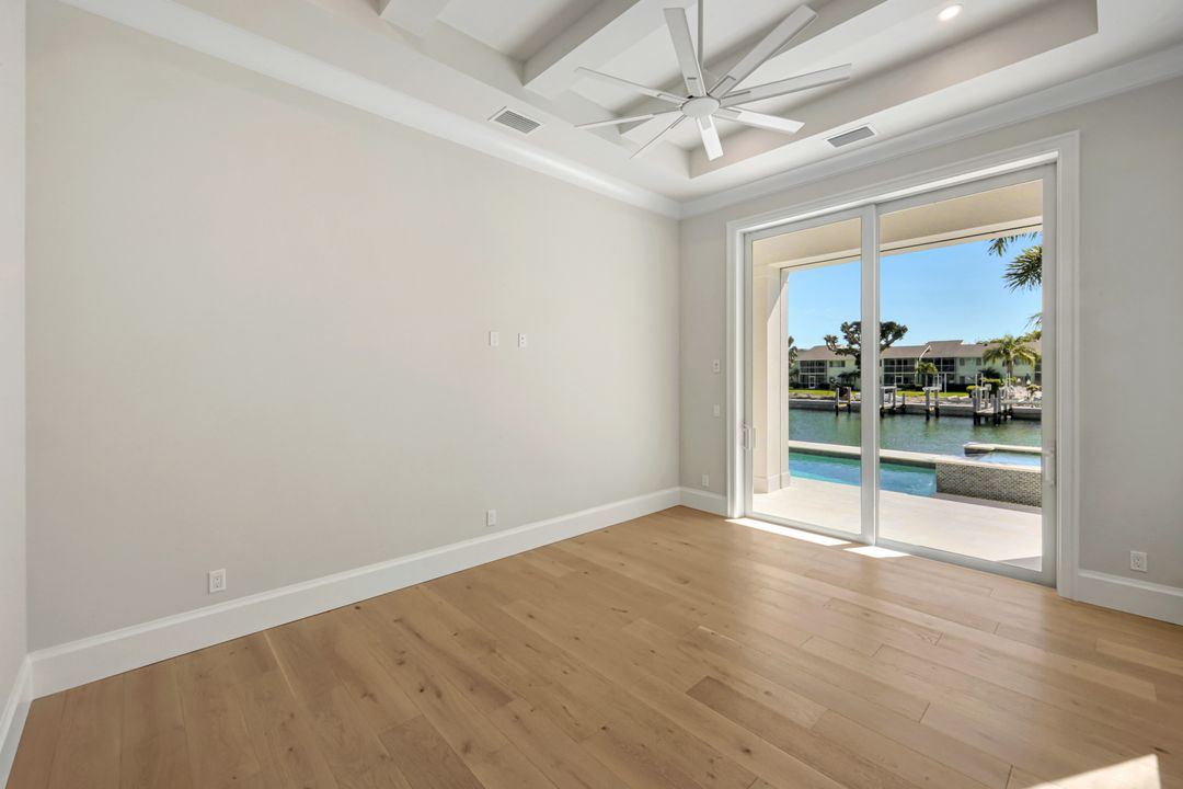 860 Banyan Ct, Marco Island, FL 34145